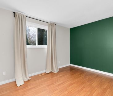 For Lease - 380 Gill Street, Orillia, Ontario - Photo 5