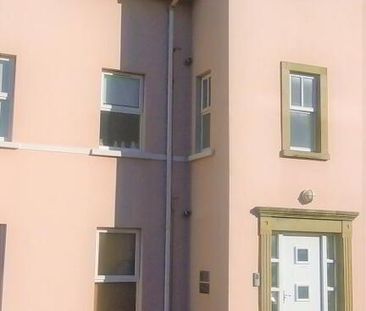 35 West Strand Avenue, Portrush, BT56 8FD - Photo 2