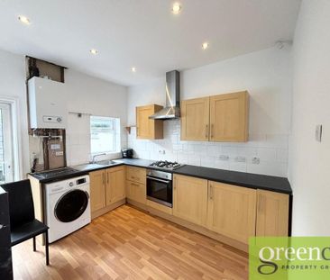 2 bedroom terraced house to rent - Photo 2