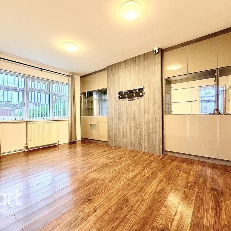 3 bedroom semi-detached house to rent - Photo 1