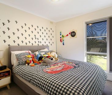 12 Emerald Avenue, Wodonga - Photo 2