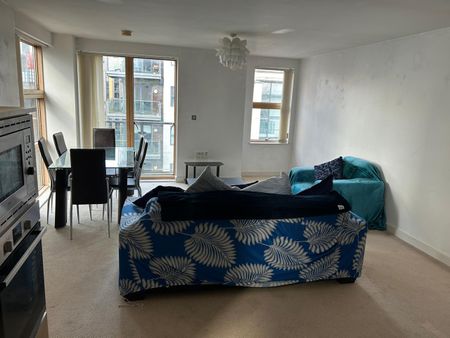 2 Bed Maisonette, Masson Place, M4 - Photo 4