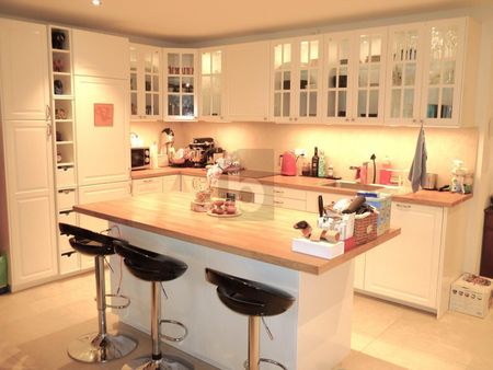 LUMINOUS, MODERN AND SPACIOUS - Foto 2