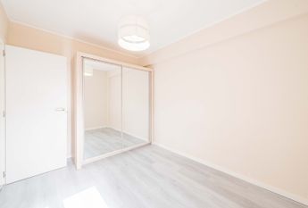 APARTAMENTO T4 EM ALFRAGIDE MOBILADO