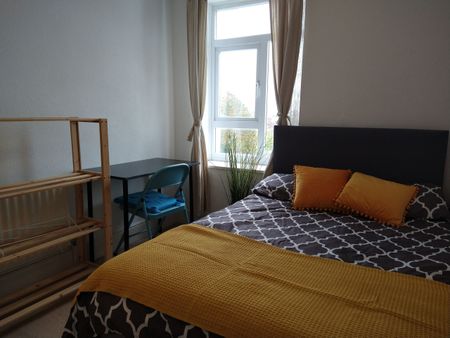 Double Room - Easy access to City - Photo 5