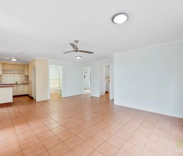 TIDY THREE BEDROOM DUPLEX + STUDY/4TH BEDROOM - Photo 5