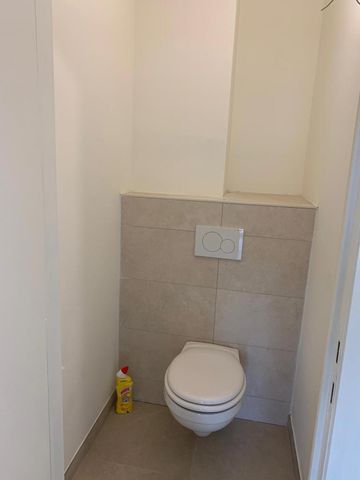 Volledig gerenoveerd 2slpk. app.! - Photo 5