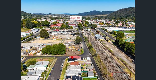 MODERN COTTAGE CLOSE TO TOWN - Photo 1