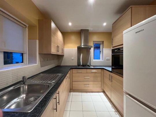 2 bedroom flat to rent - Photo 1