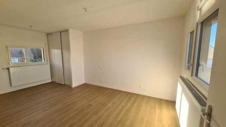 Location Maison 116 m² - Photo 5