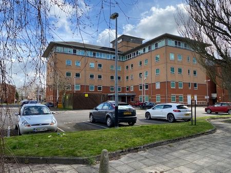 Archer House, Stockport Town Centre - Photo 2