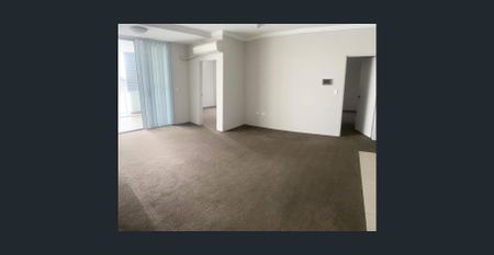 TWO BED APARTMENT IN PARK CENTRAL !!!! - Photo 2