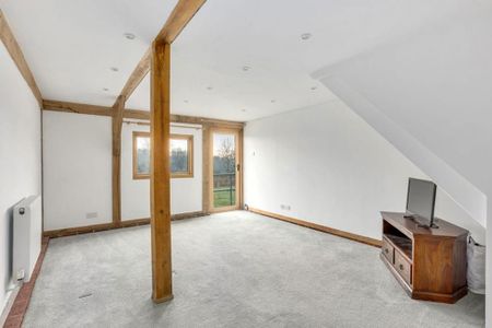 2 bedroom detached house to rent - Photo 2