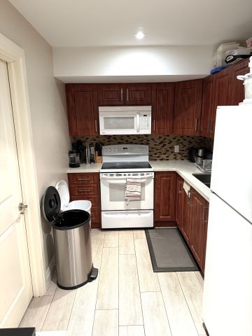 For Lease - 251 Floyd Avenue Unit# Lower Unit, Toronto, Ontario - Photo 5