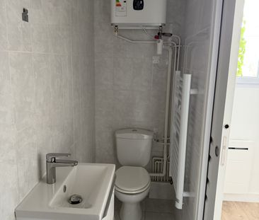 Location Appartement 1 pièce 22m² ST MAUR DES FOSSES 94210 - Photo 6