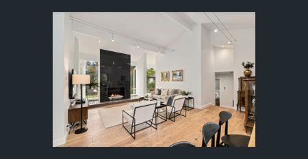 Architectural Wonder in the Woodland - Photo 3