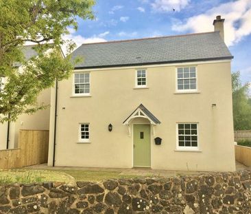 4 bedroom detached house to rent - Photo 2