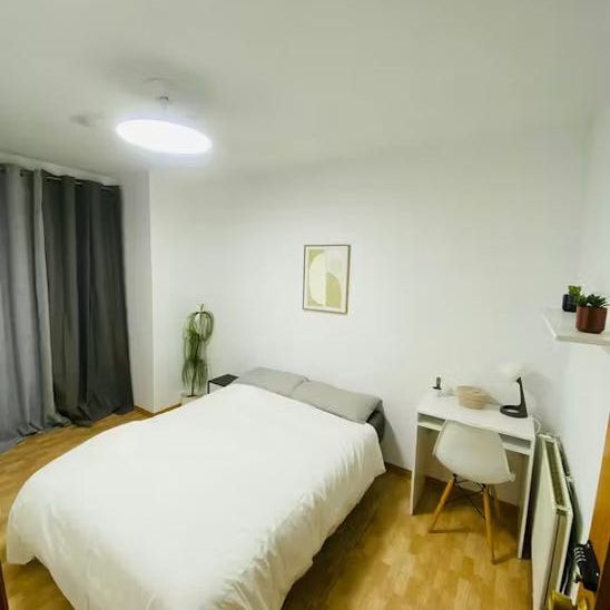 Calle Santanderina, Madrid, Community of Madrid 28053 - Photo 1