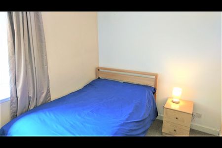 3 Bed Flat, Ivory Court, AB25 - Photo 4