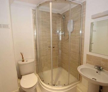 Green Lanes, Winchmore Hill, N21 - Photo 4