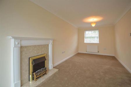 4 bedroom townhouse to rent - Photo 2