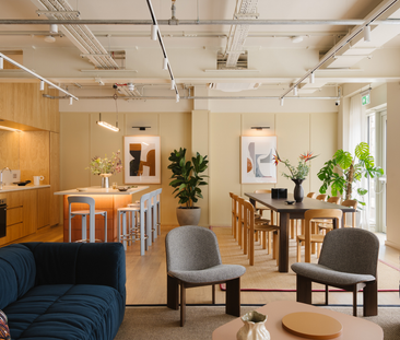 3 bedroom flat to rent - Photo 2