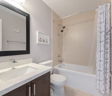 For Lease - 2439 Baronwood Drive, Oakville, Ontario - Photo 5