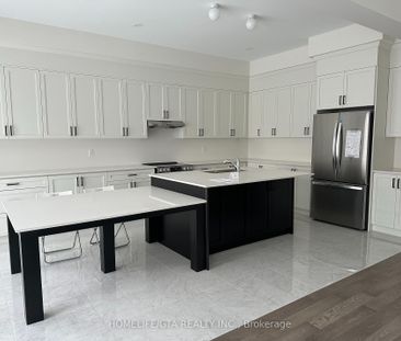 For Lease - 1852 Weeping Willow Lane, Pickering, Ontario - Photo 2