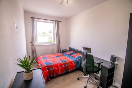 Flat K, Nova 1, George Cayley Drive - Photo 3