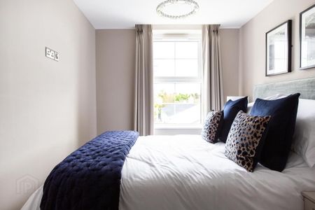 Lesley Park Royal, 1 Rosepark Gardens, Belfast, BT5 7WL - Photo 2