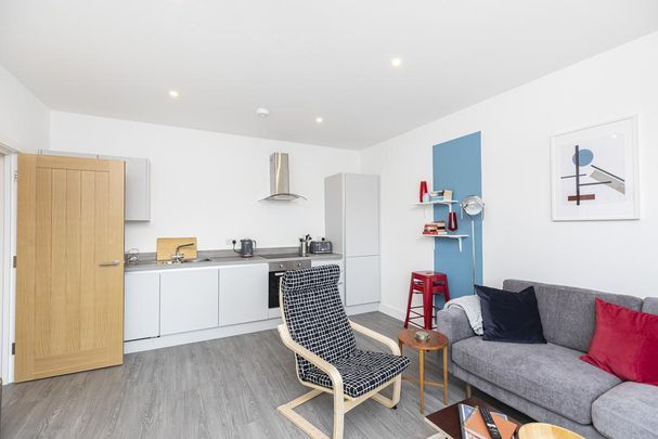 2 bedroom flat to rent - Photo 1