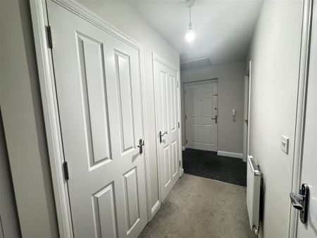 2 bedroom flat to rent - Photo 3