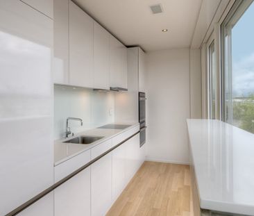 "Wohlfühlen über den Dächern von Aarau!" - Photo 6