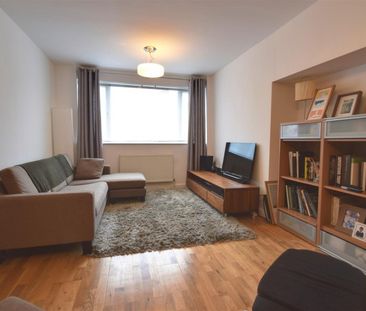 CLOSE TO WATFORD HOSPITAL - Photo 3