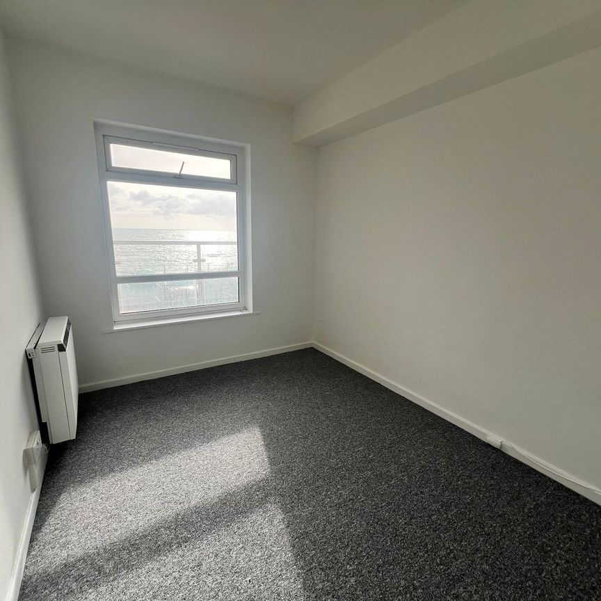 1 bed flat to rent in Marina, St. Leonards-On-Sea, TN38 - Photo 1