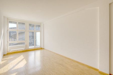 "Live for a month for free!" - Foto 3