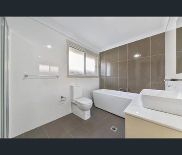 17 Binnet St, Pemulwuy, NSW 2145 - Photo 3