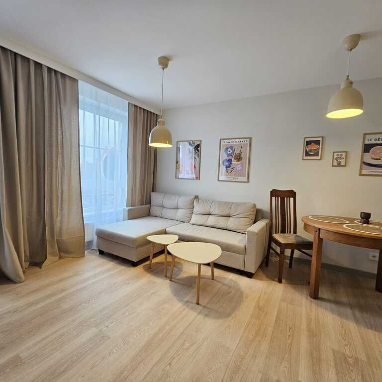 Gustownie umeblowane 2pok. w Centrum z balkonem - Zdjęcie 1