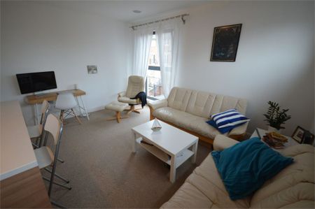 1 Bedroom Flat / Apartment - Swan Lane, Winchester - Photo 3