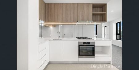 MODERN LIVING IN SOUTHBANK! - Photo 3