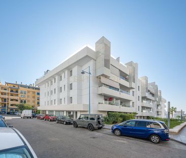 Apartamento de alquiler en Av. Burgos, 26, 29670 San Pedro Alcántar... - Photo 4