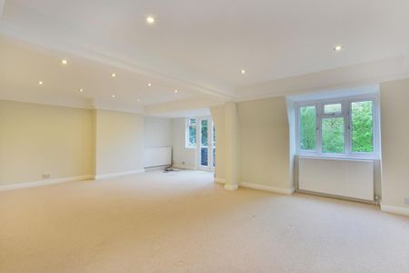 6 bedroom semi-detached house to rent - Photo 2