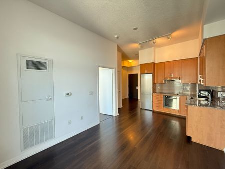 For Lease - 55 Ann O'Reilly Road Unit# 1201, Toronto, Ontario - Photo 3