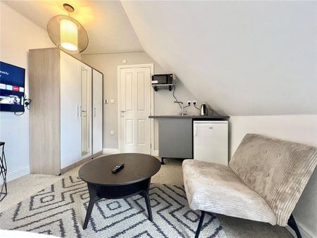 House share to rent - Photo 2