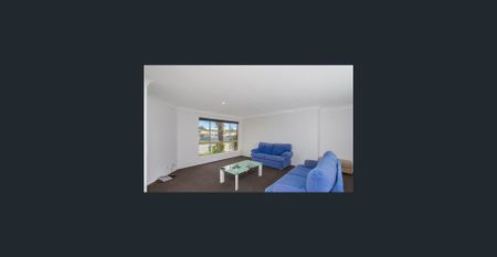 Spacious Family Home in Arundel - Photo 3