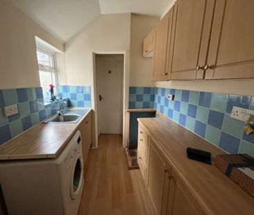 TWO BEDROOMS LOCATED CLOSE TO THE CITY CENTRE LOW MAINTENANCE ENCLO... - Photo 6