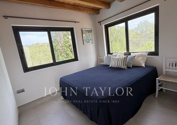 Cala Llonga, Balearic Islands 07849