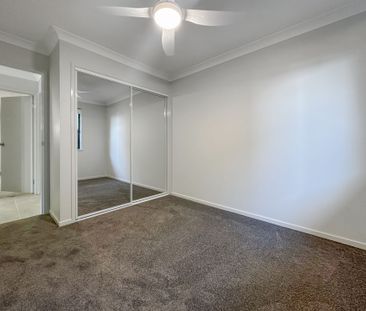 Stunning Brand New Family Home - Photo 4