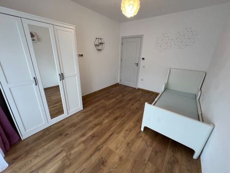 INCHIRIEZ casa 4 camere decomandate,tip duplex,zona Selimbar - Fotografie 2