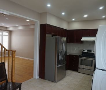 For Lease - 81 Wyper Square, Toronto, Ontario - Photo 4